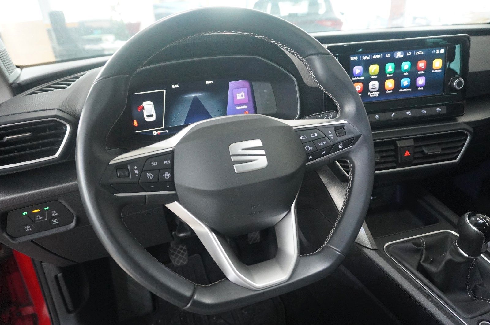 Fahrzeugabbildung SEAT Leon ST 2.0 TSI STYLE NAVI/LED/KAMERA/VIRT./DAB+