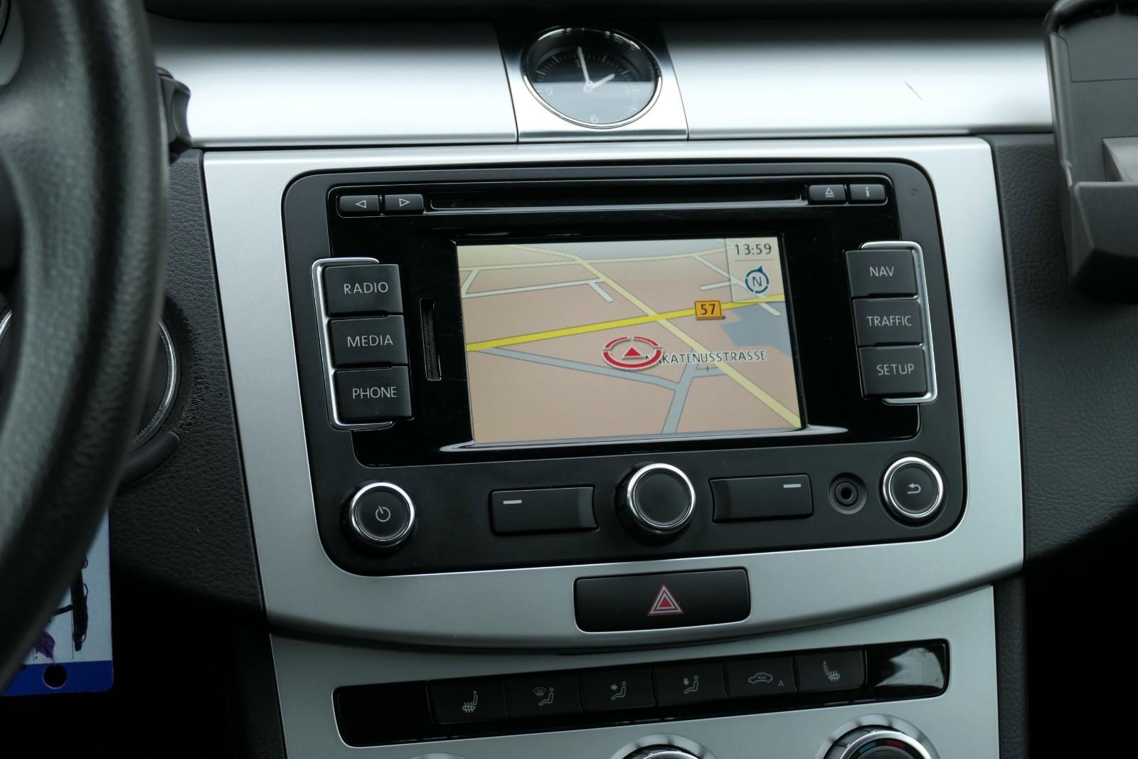 Volkswagen Passat 2012 — photo 6
