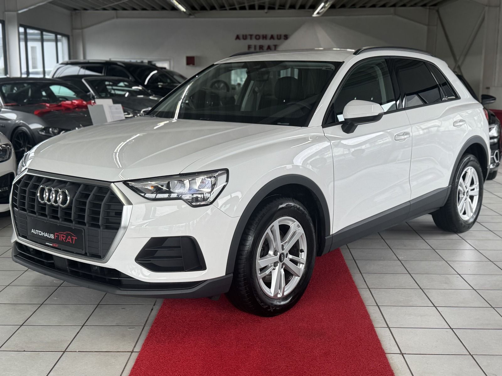 AUDI Q3 35 TDI Virtual Cockpit LED Standheizung