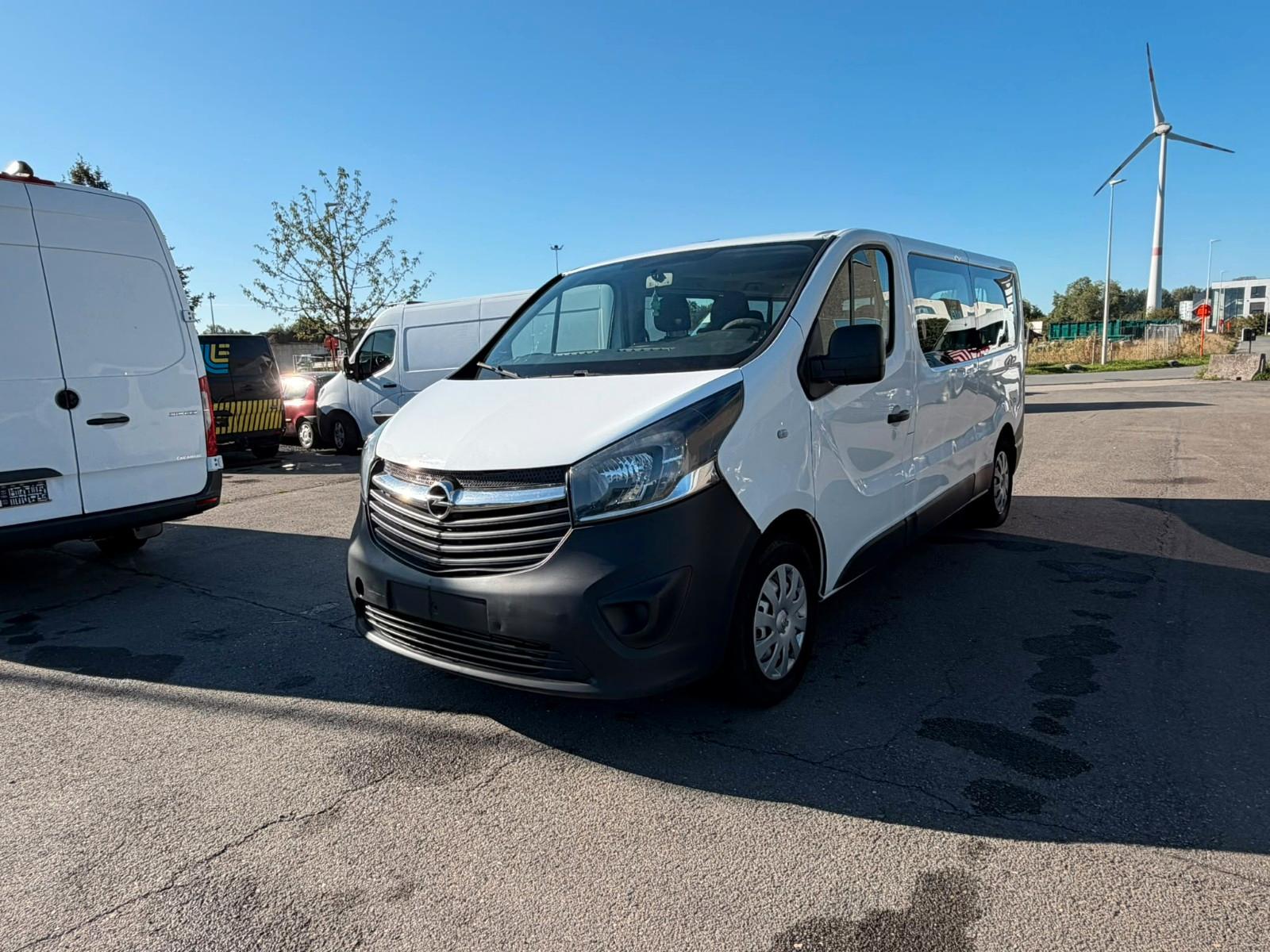 Opel Vivaro (Stock ID 22256)