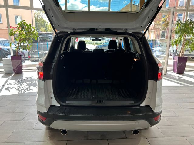 Ford Kuga Cool & Connect