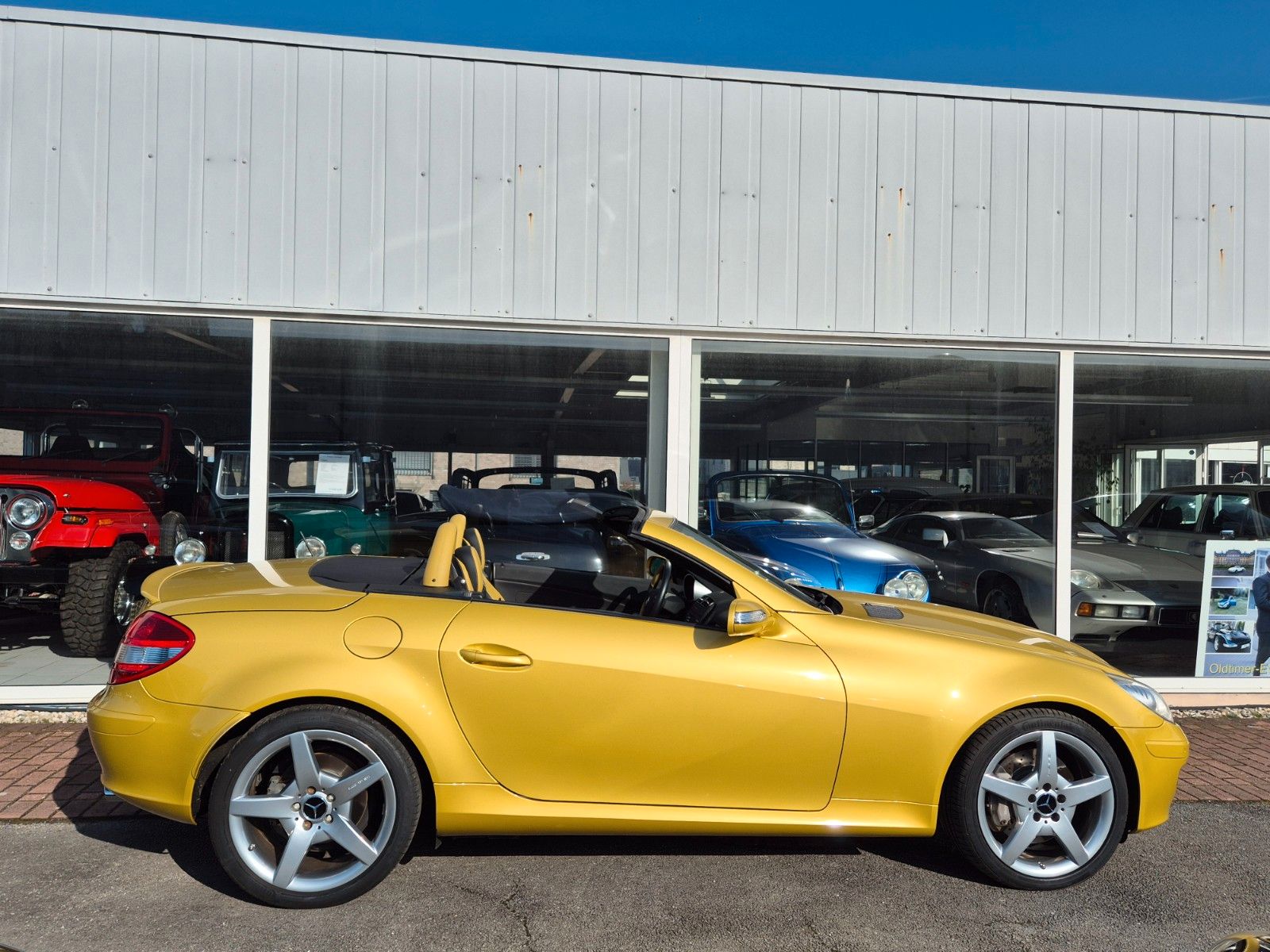 Fahrzeugabbildung Mercedes-Benz SLK 350/Komplettes Designo Fahrzeug/Jahreswagen!