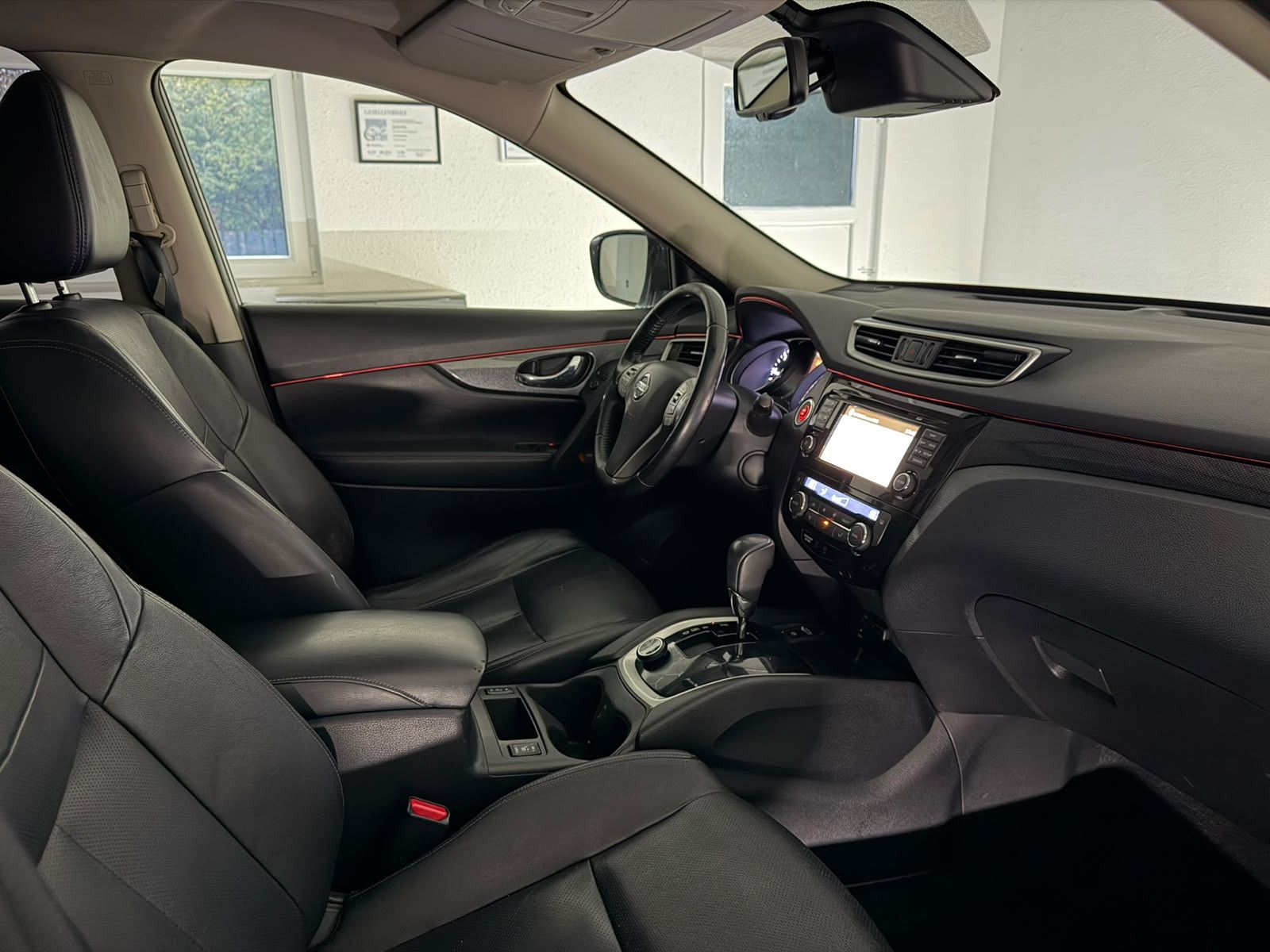 Fahrzeugabbildung Nissan X-Trail dCi Aut./AHK/PANO/LEDER/360*/SCHECKHEFT