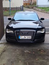 Audi A8 4.0 TFSI tiptronic quattro - - Audi A8 mit Benzin-Antrieb