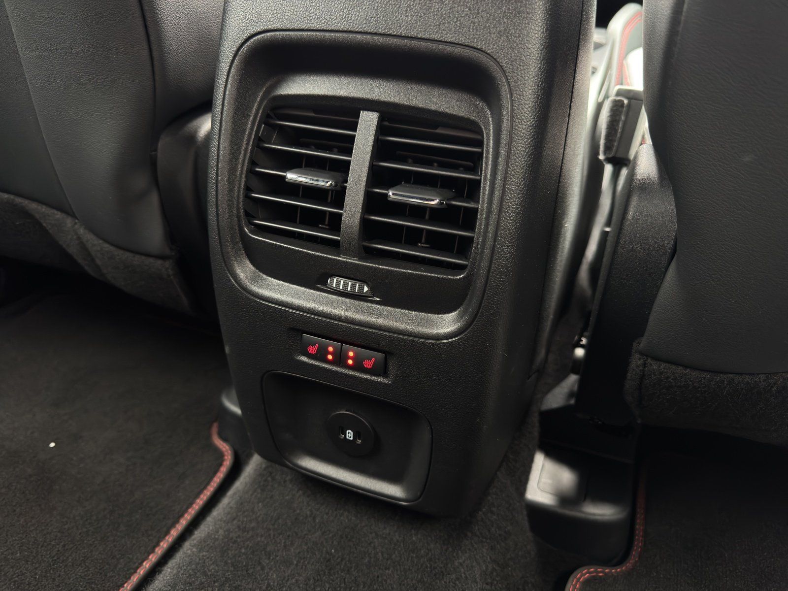 Fahrzeugabbildung Ford Kuga 2.5 FHEV ST-Line X AWD Aut./AHK/ACC/KAMERA/