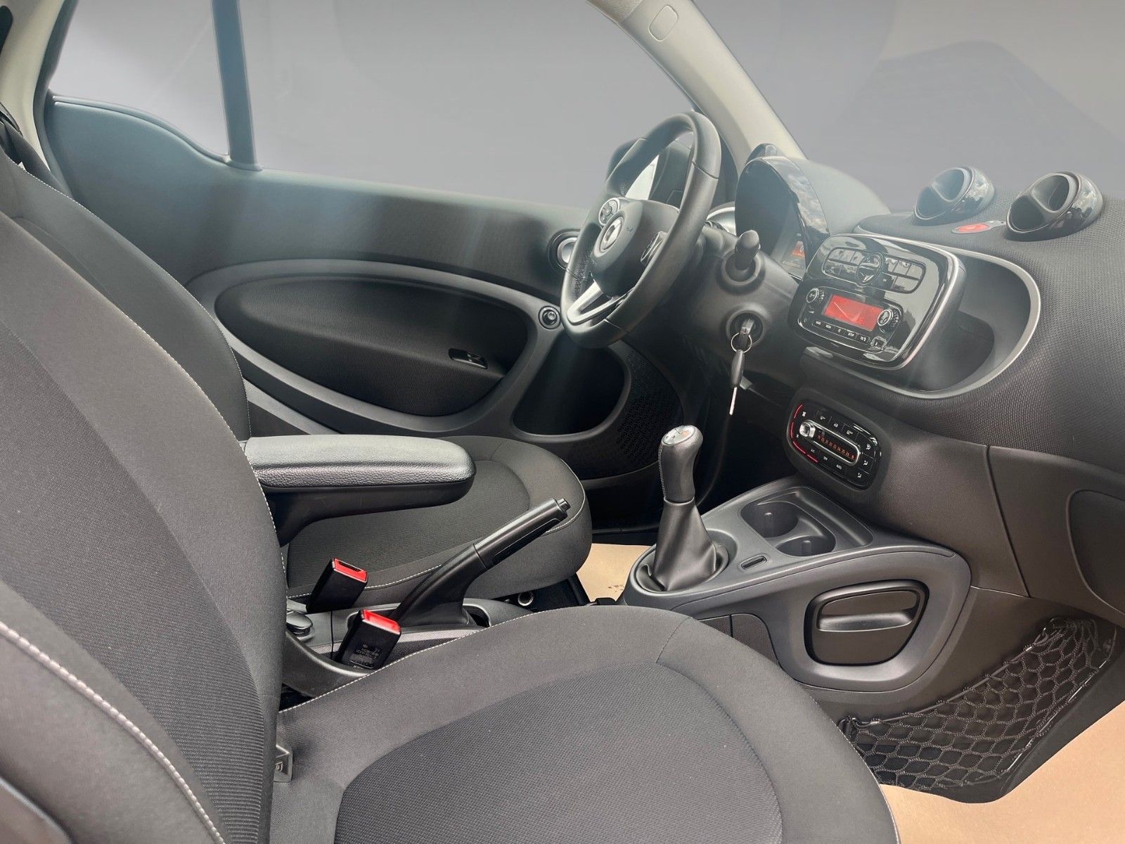Smart ForTwo fortwo coupe Basis 52 kW – Bild 9