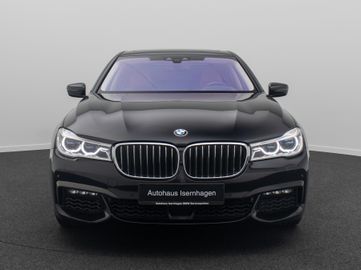 BMW 750 - 2