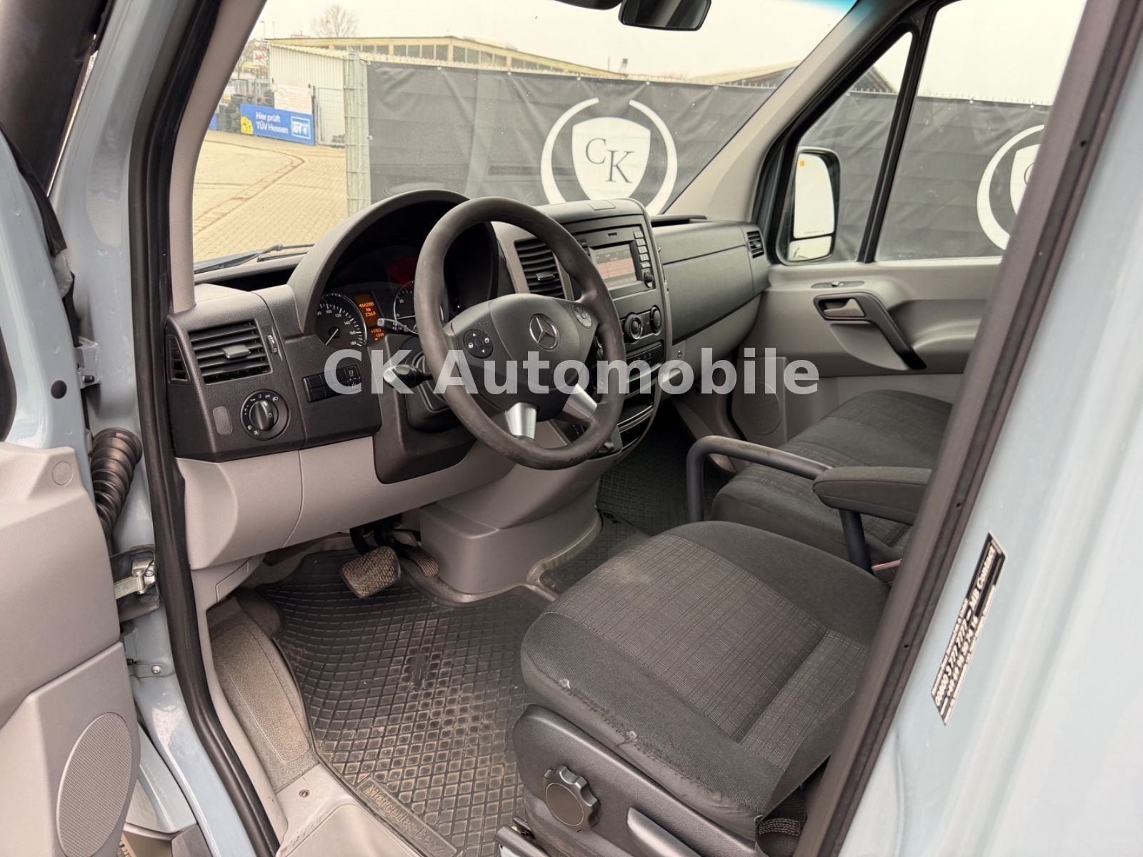 Fahrzeugabbildung Mercedes-Benz Sprinter II Kasten 316 CDI Autom./Navi/Bi-Xenon