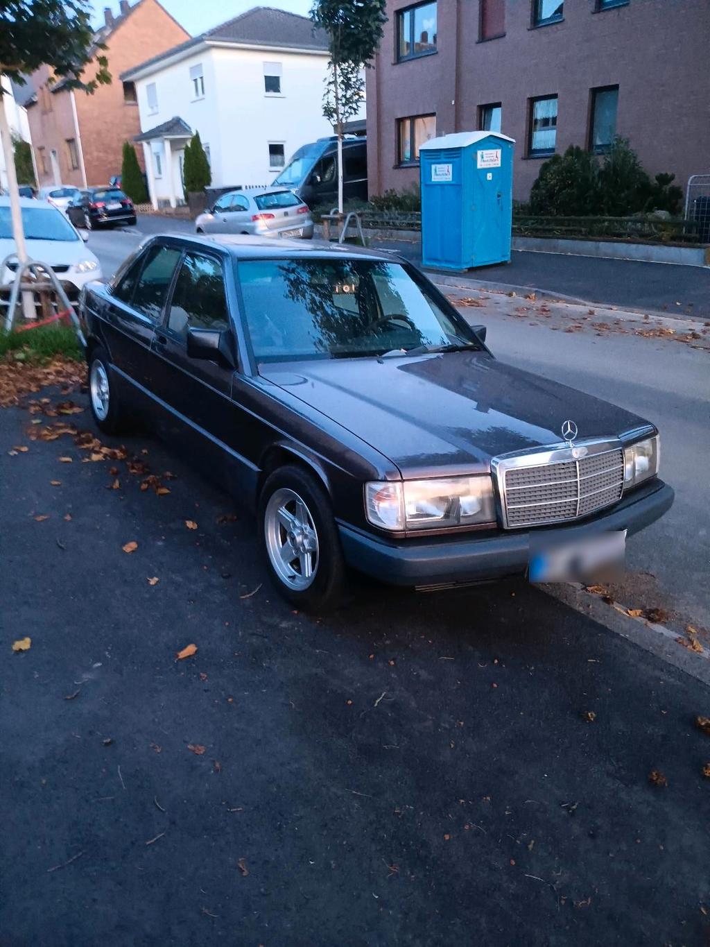 Mercedes-Benz Mercedes W201 190E Baby Benz