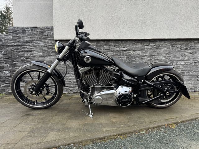 Harley-Davidson 5HD.. Softail Breakout  103 Umbau