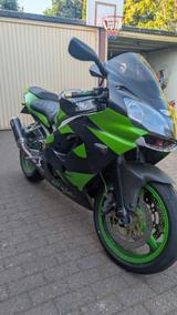 Kawasaki ZX9R Ninja - KAWASAKI ZX9R