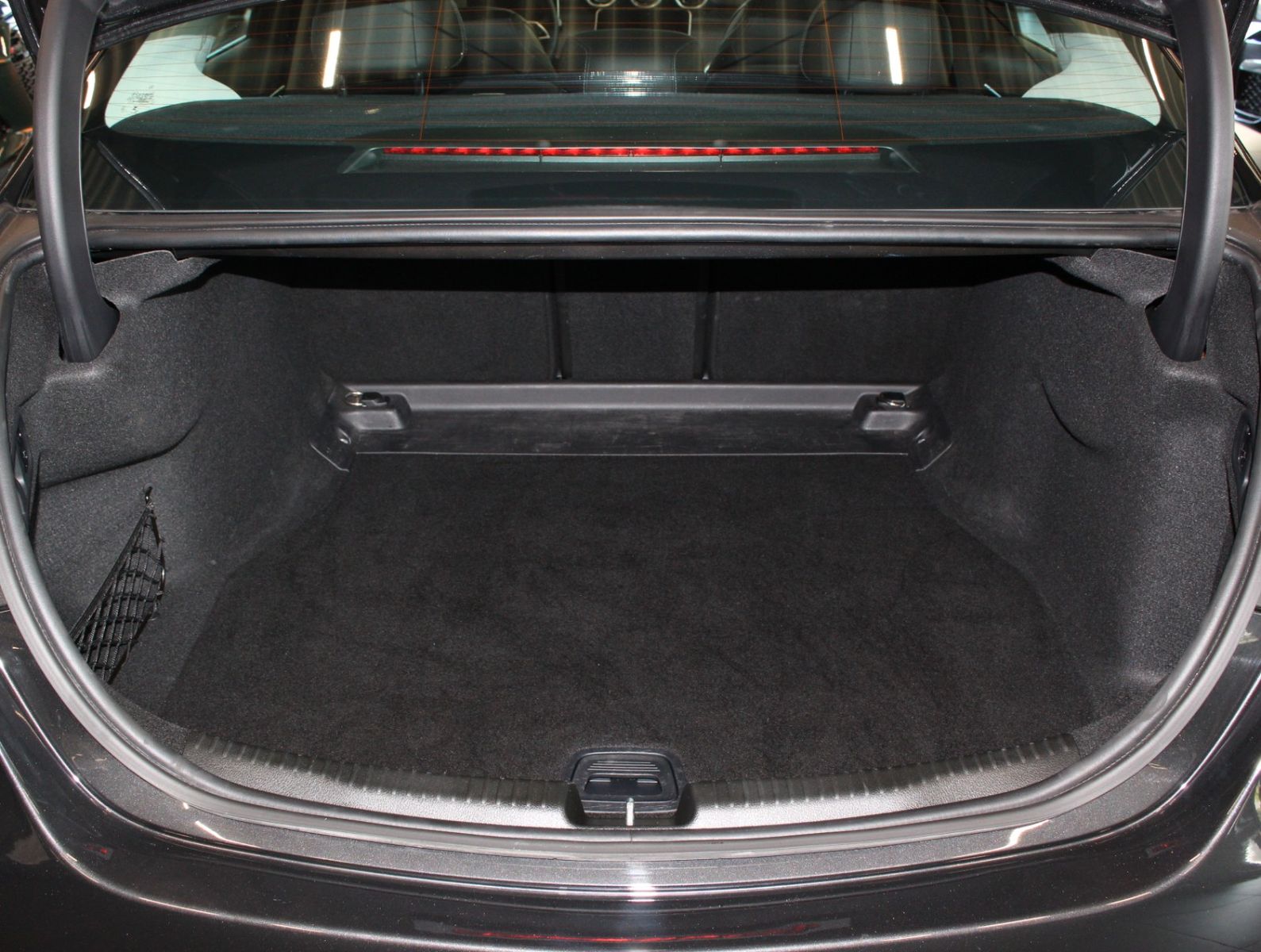 Fahrzeugabbildung Mercedes-Benz C 220 d Avantgarde*HUD*Kamera*1.Hand