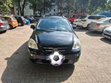 Kia Carens 2.0 / 7 Sitze .Diesel - Kia Carens in Düsseldorf
