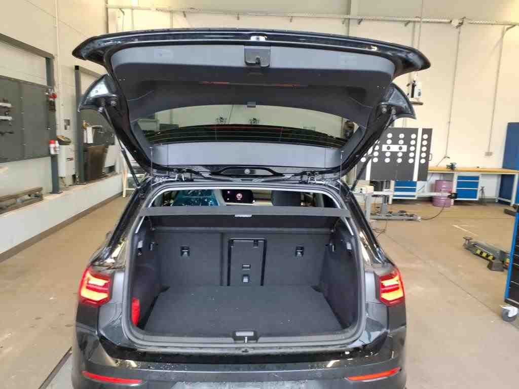 Volkswagen Golf - Bild 9