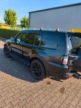 Mitsubishi Pajero 3,2 DI-D 4WD Automatik   - Mitsubishi Gebrauchtwagen in Stuttgart