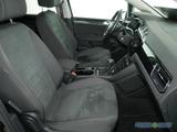 Volkswagen Touran Highline 1.5 TSI DSG Navi Kamera AHK LED - mit Benzin-Antrieb: Kleinbus