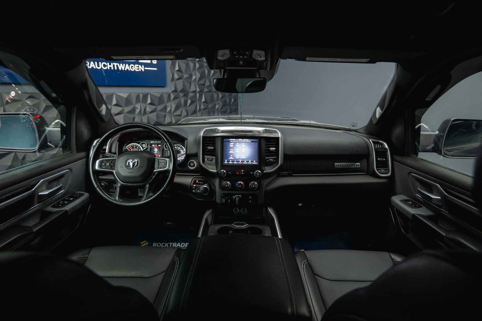 Fahrzeugabbildung Dodge RAM 5.7 V8 HEMI 4x4 OFFROAD Night Limited 19%