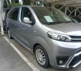 Toyota Proace (Verso) 2.0D 144cv L1 D Lounge - gebrauchte Toyota Proace (Verso) aus dem Jahr 2021