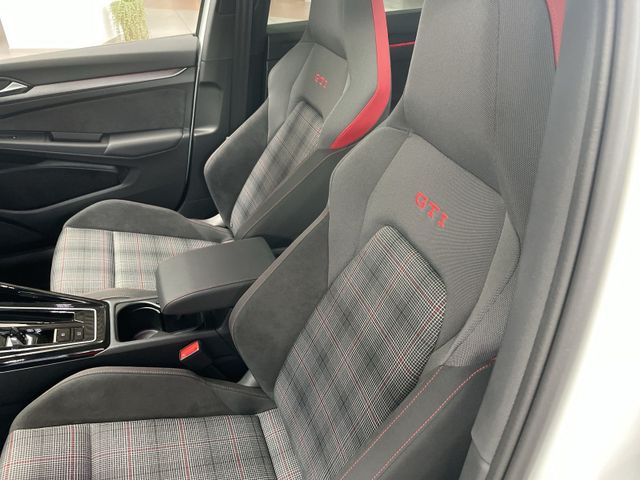 Golf GTI 2,0 l TSI DSG Navi AZV Matrix