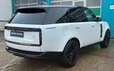 Land Rover Range Rover 3.0 D350 SV - Land Rover Range Rover SV mit Diesel-Antrieb