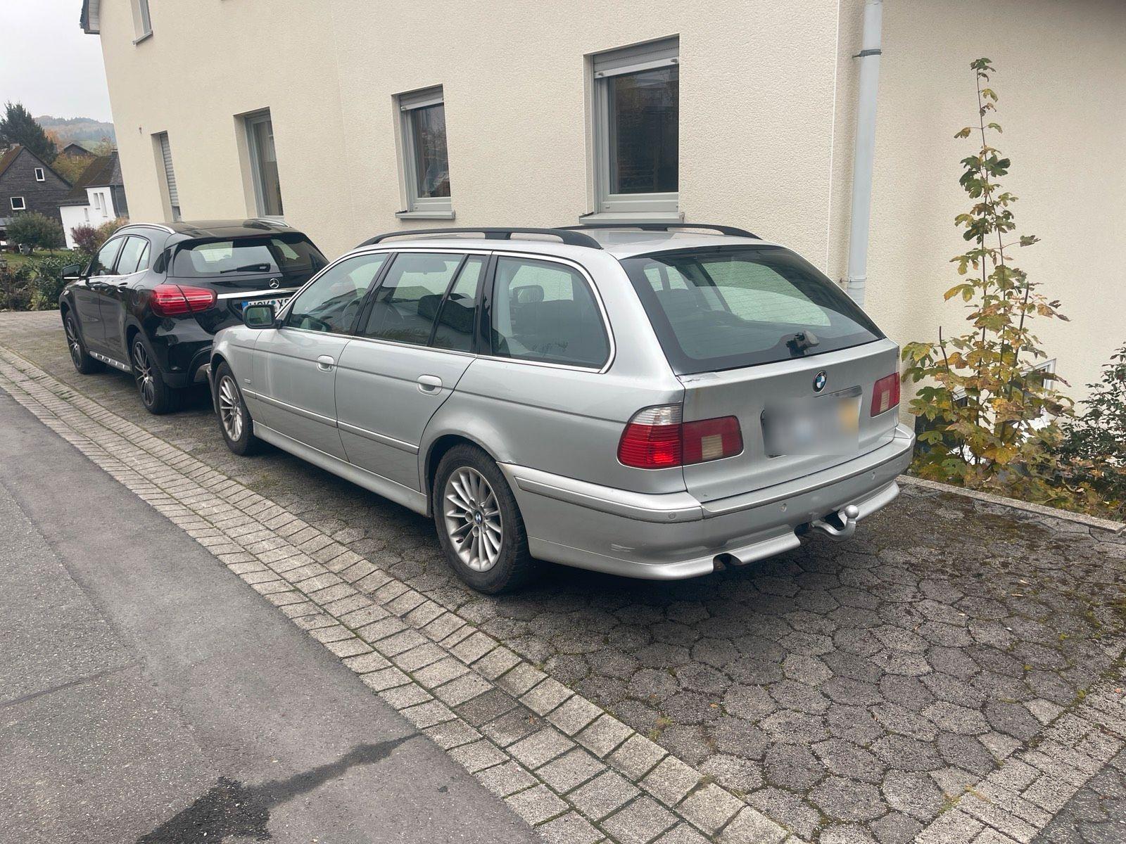BMW 530