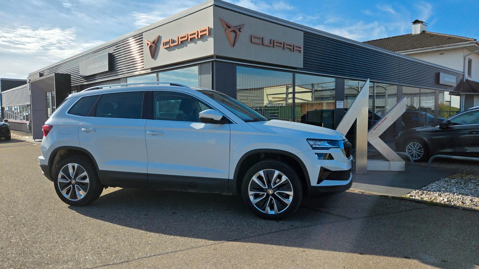Skoda Karoq Ambition 1.5 TSI DSG /Panorama / ACC / 18"