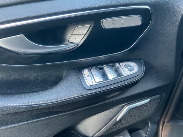 Mercedes-Benz V 300 d Lang AMG PAKET/LEDER/360 – Bild 14 von 20