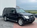 Mitsubishi Pajero 3.2 DI-D Intense*AHK 3,3To*SHZ*7SITZER* - Mitsubishi Pajero: Intense