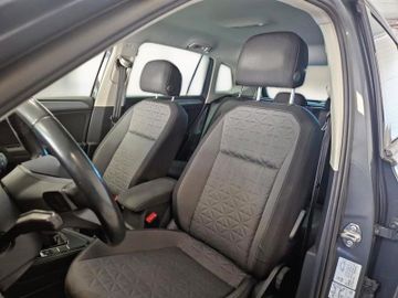 Volkswagen Tiguan - 9