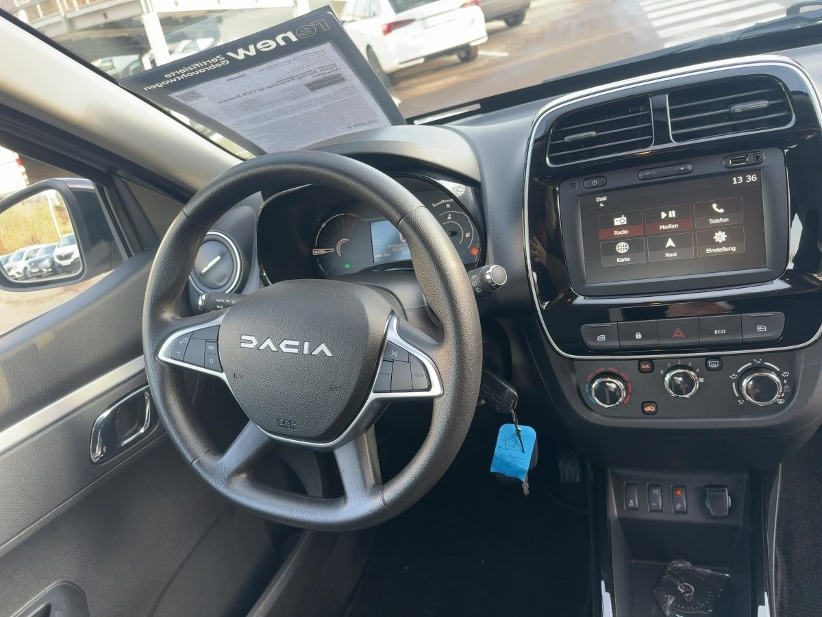 Fahrzeugabbildung Dacia Spring Essential 45CCS Kamera Allwetter