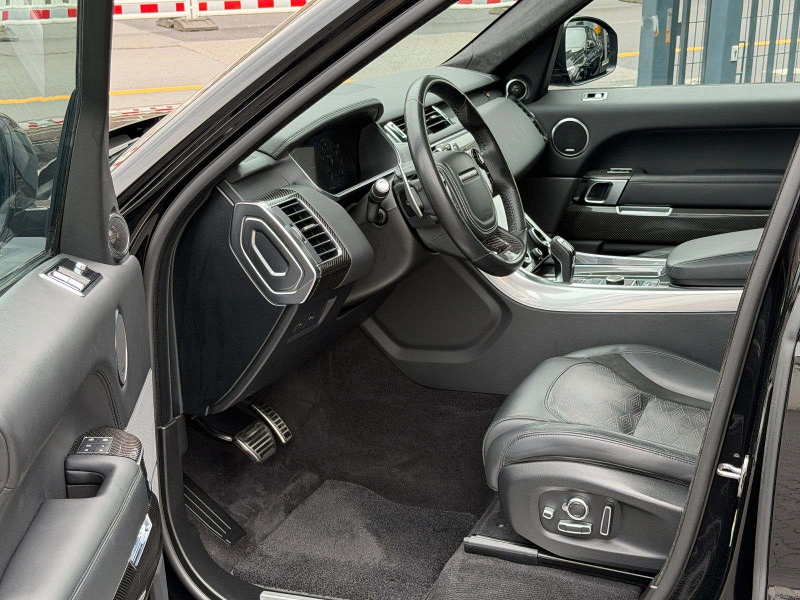 Land Rover Range Rover Sport SVR Aut. 1 Hand - /// foto 11