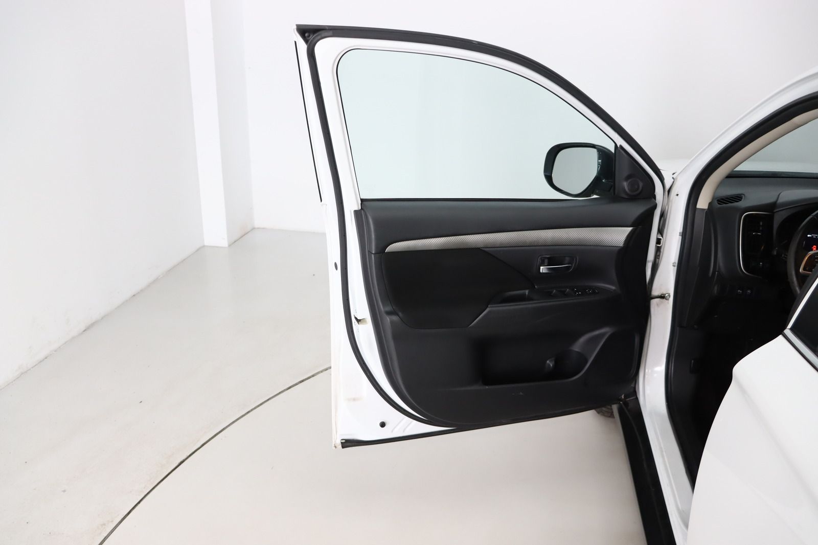 Fahrzeugabbildung Mitsubishi Outlander 2.2 DI-D Invite ClearTec 4WD