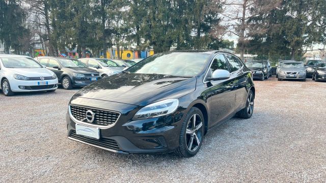 Volvo V40 D2 R-design