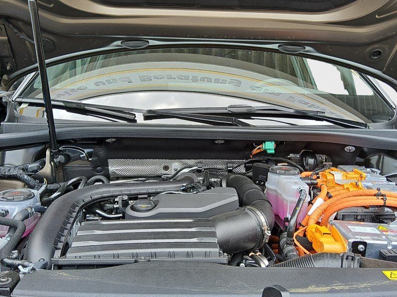 Fahrzeugansicht 20 Fahrzeugabbildung CUPRA Terramar 1.5 e-Hybrid DSG AHK+MATRIX-LED+NAVI+K