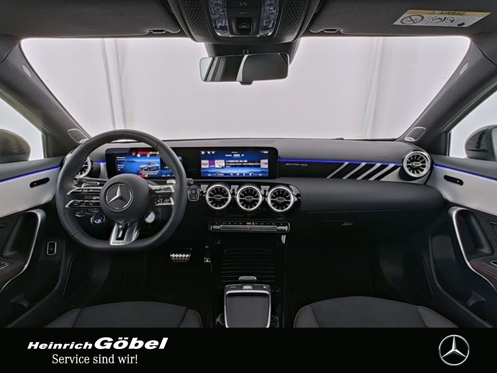 Fahrzeugabbildung Mercedes-Benz AMG A 35 4M Lim. PANO+FAHRASSI+BURMESTER+2xNIGHT