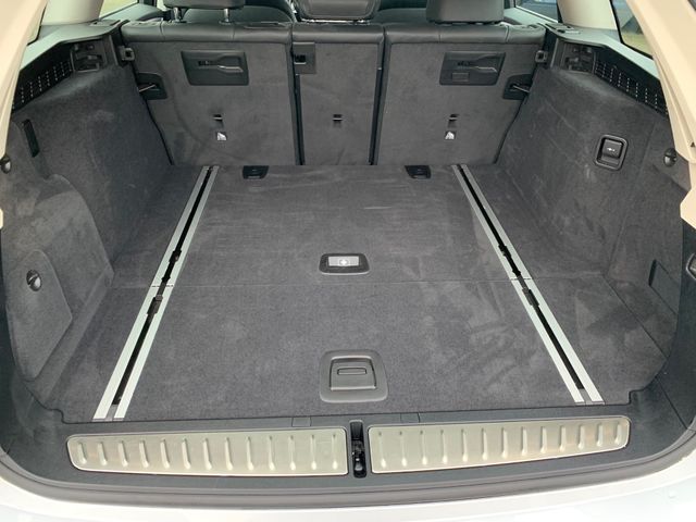 Fahrzeugabbildung BMW 530d Touring Adaptives LED+Navi+Leder+Kamera