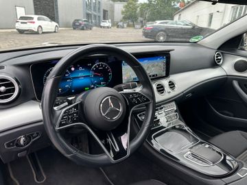Mercedes E 300 - 8