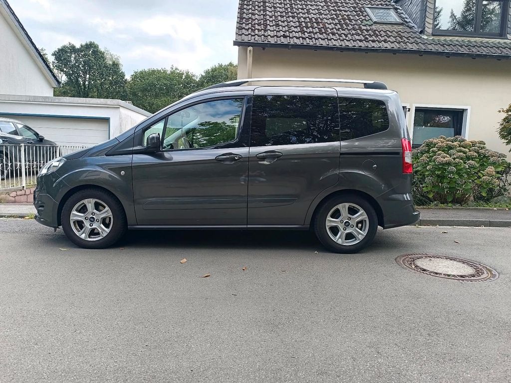 Image of Ford Tourneo Courier