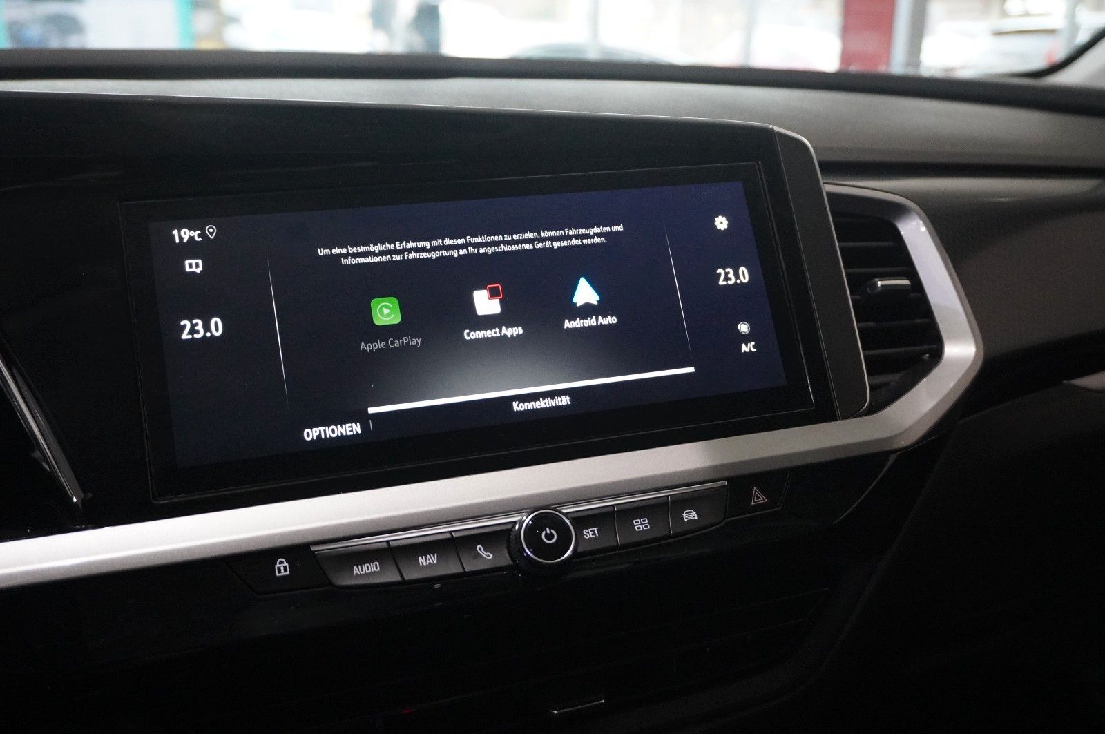 Fahrzeugabbildung Opel Grandland (X) 1.2T GS SPORT NAVI/LED/VIRTU./DAB+