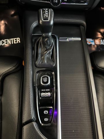 Volvo V90 Kombi Momentum *LED*AndroidAutoAppleCarPlay