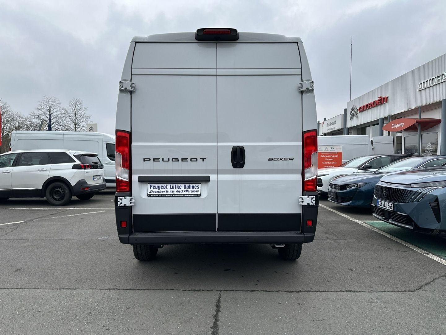 Fahrzeugabbildung Peugeot Boxer 2.2 Kastenwagen 335 L2H2 BlueHDi 140 SHZ
