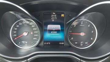 Mercedes V 220 - 12
