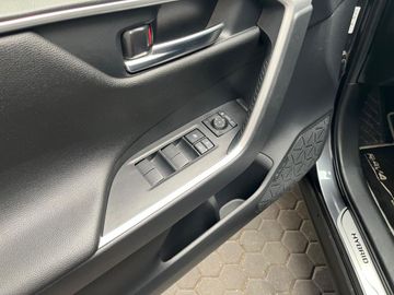 Toyota RAV 4 - 8