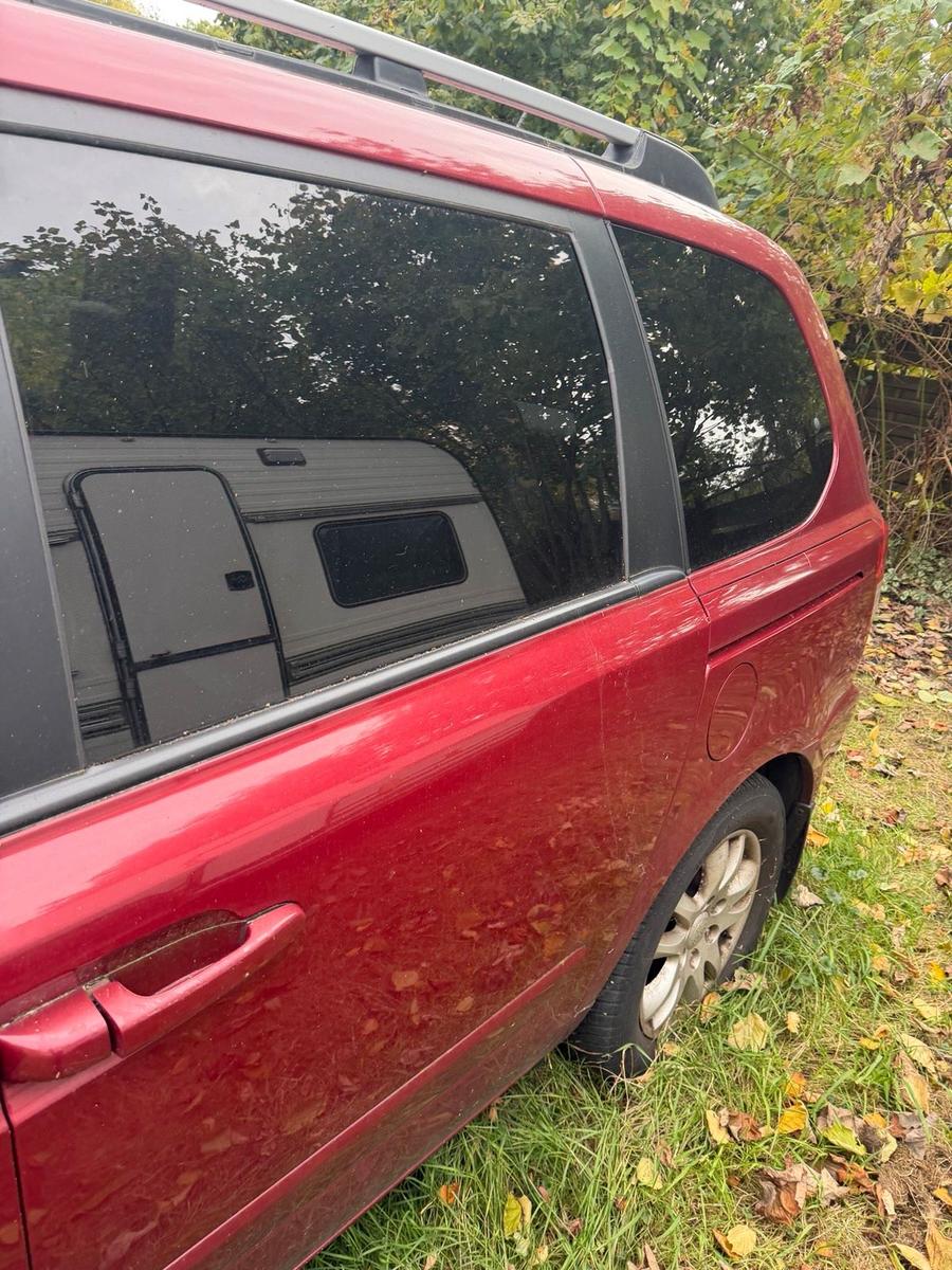 Kia Carnival 2006 — photo 6