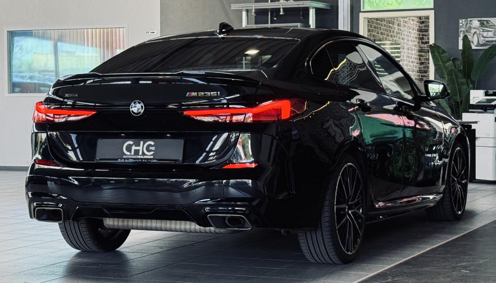 BMW M235i PERFORMANCE |H&K|PANO|M-SPORTSITZE DAKOTA|