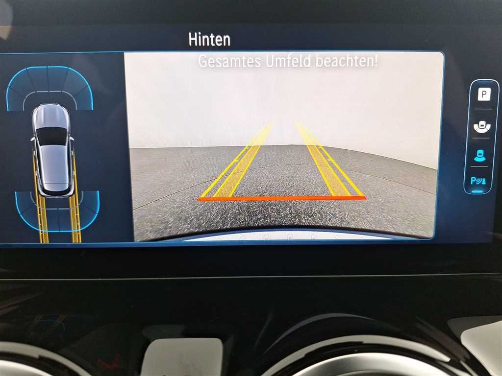 Mercedes-Benz GLA 180 Prgressive Line Advanced DCT Standhz foto 12