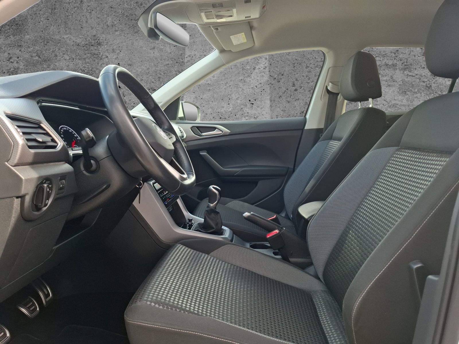 Fahrzeugabbildung Volkswagen T-Cross TSI Active Navi ACC PDC SH LM