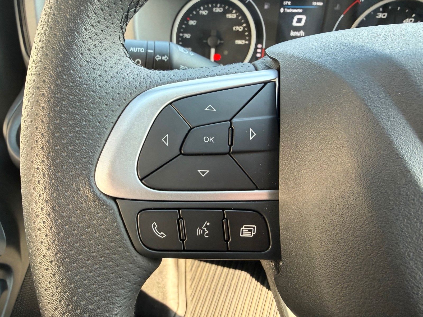 Fahrzeugabbildung Iveco Daily 50C18 3.0L *L4*H3*Automatik*LED*AHK*