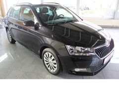 Fahrzeugabbildung Skoda Fabia Ambition,Navi,Sitzheizung,Einparkhilfe,Top