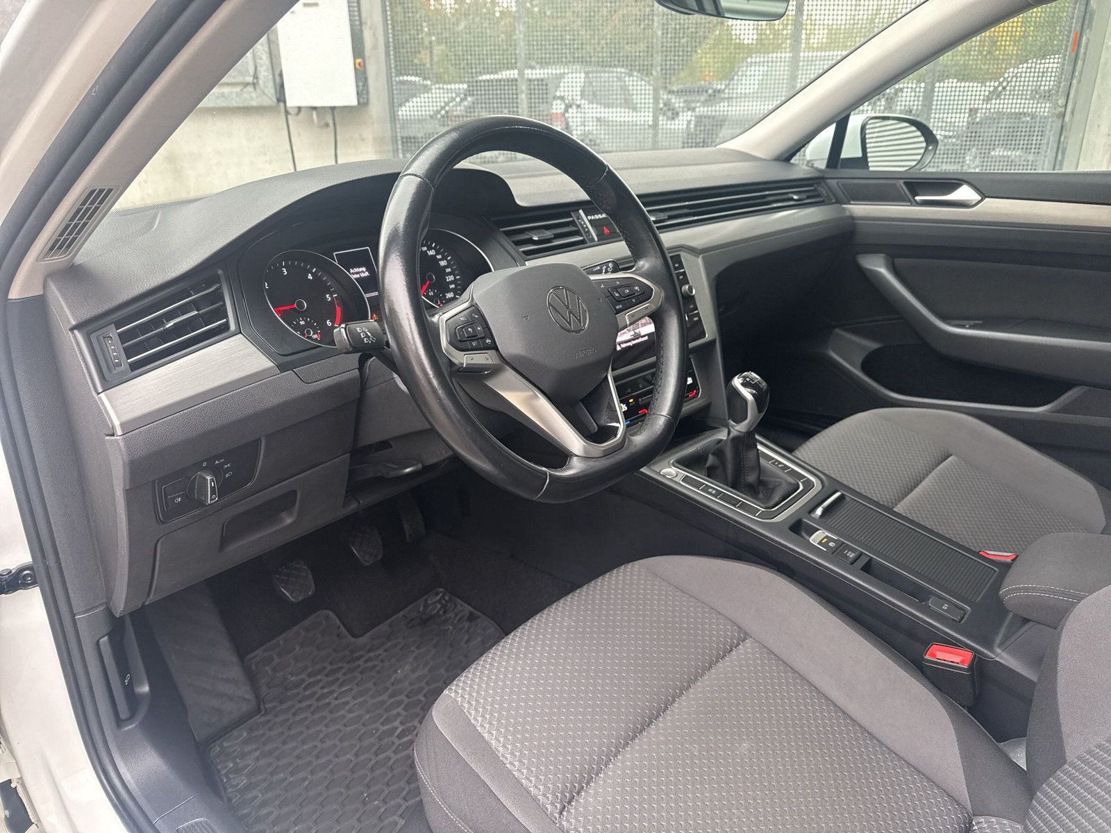 Fahrzeugabbildung Volkswagen Passat Variant 2.0 TDI LED NAVI KAMERA SHZ
